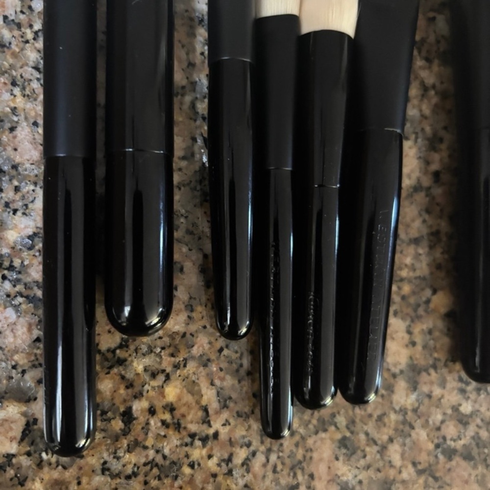 Westman Atelier & Fara Homidi brushes Makeup Brush Set - Picture 2 of 4